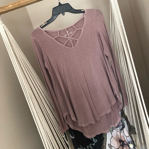 American Eagle Outfitters Tops - American Eagle Soft & Sexy top — Women’s S